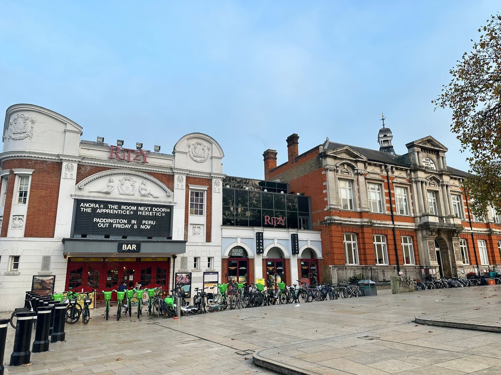 Tour de brixton Londres - Ritzy cinema